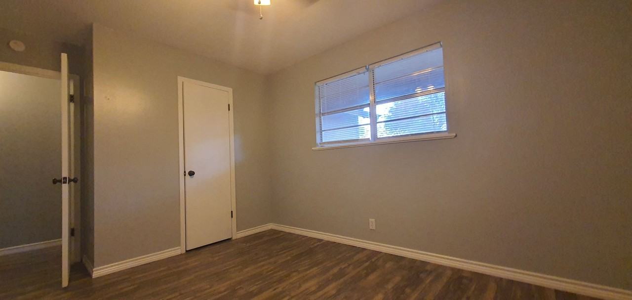 279 Glenna Dr - Photo 7 of 16