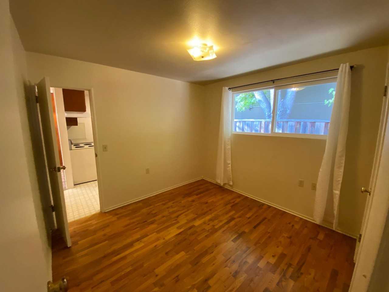 121 Coulson Ave - Photo 6 of 21