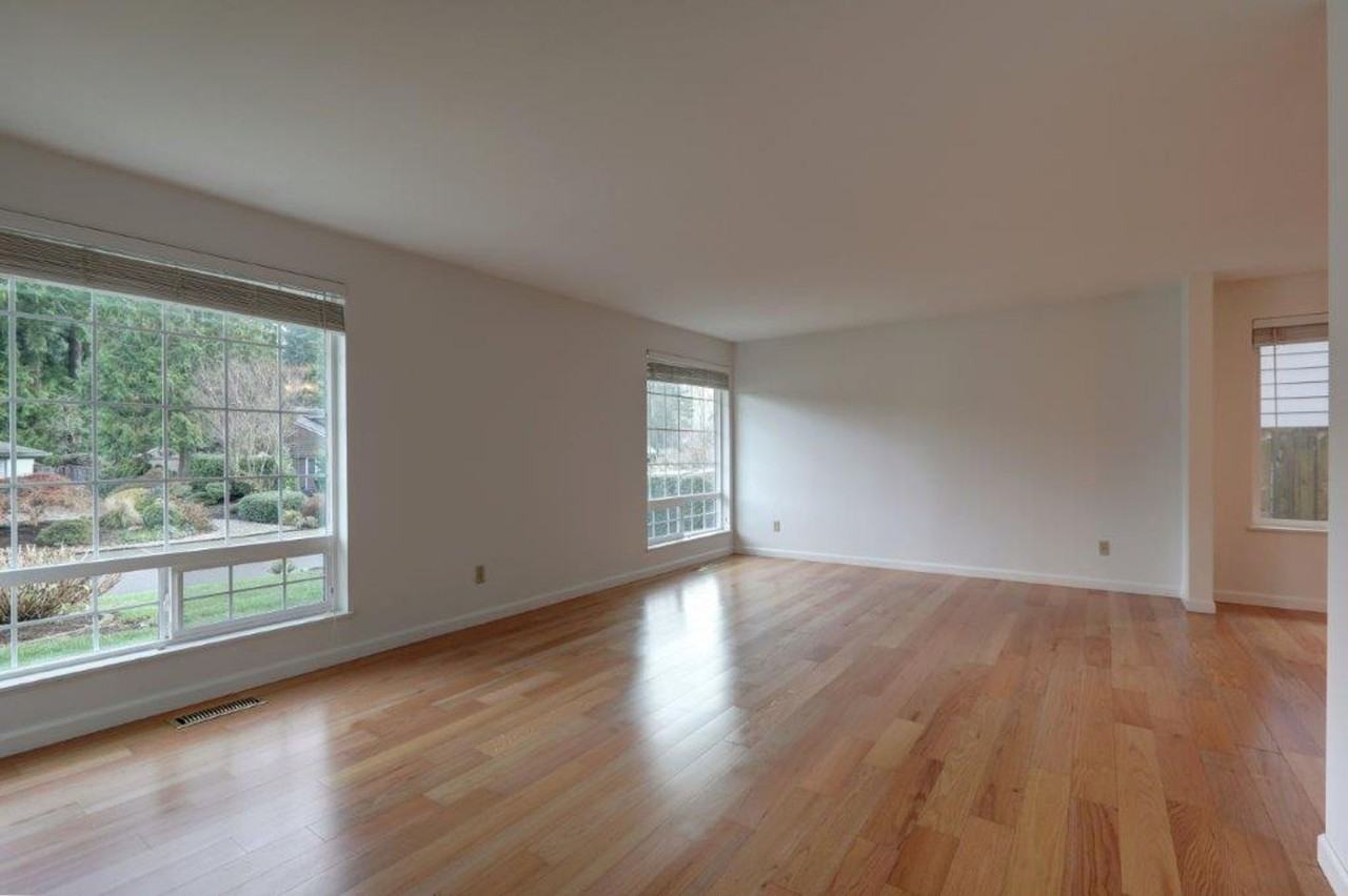 2615 169th Ave Ne - Photo 5 of 28