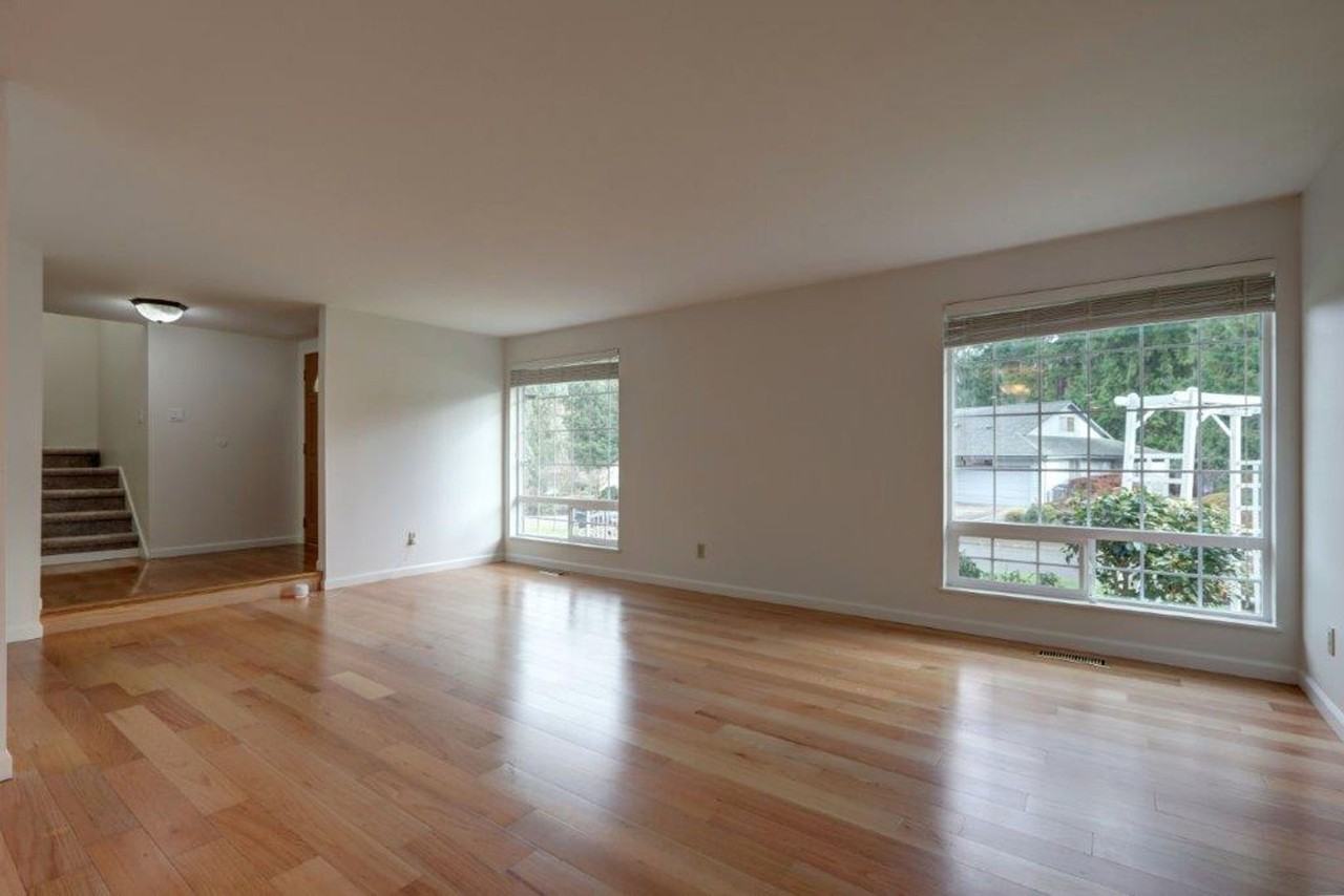 2615 169th Ave Ne - Photo 4 of 28