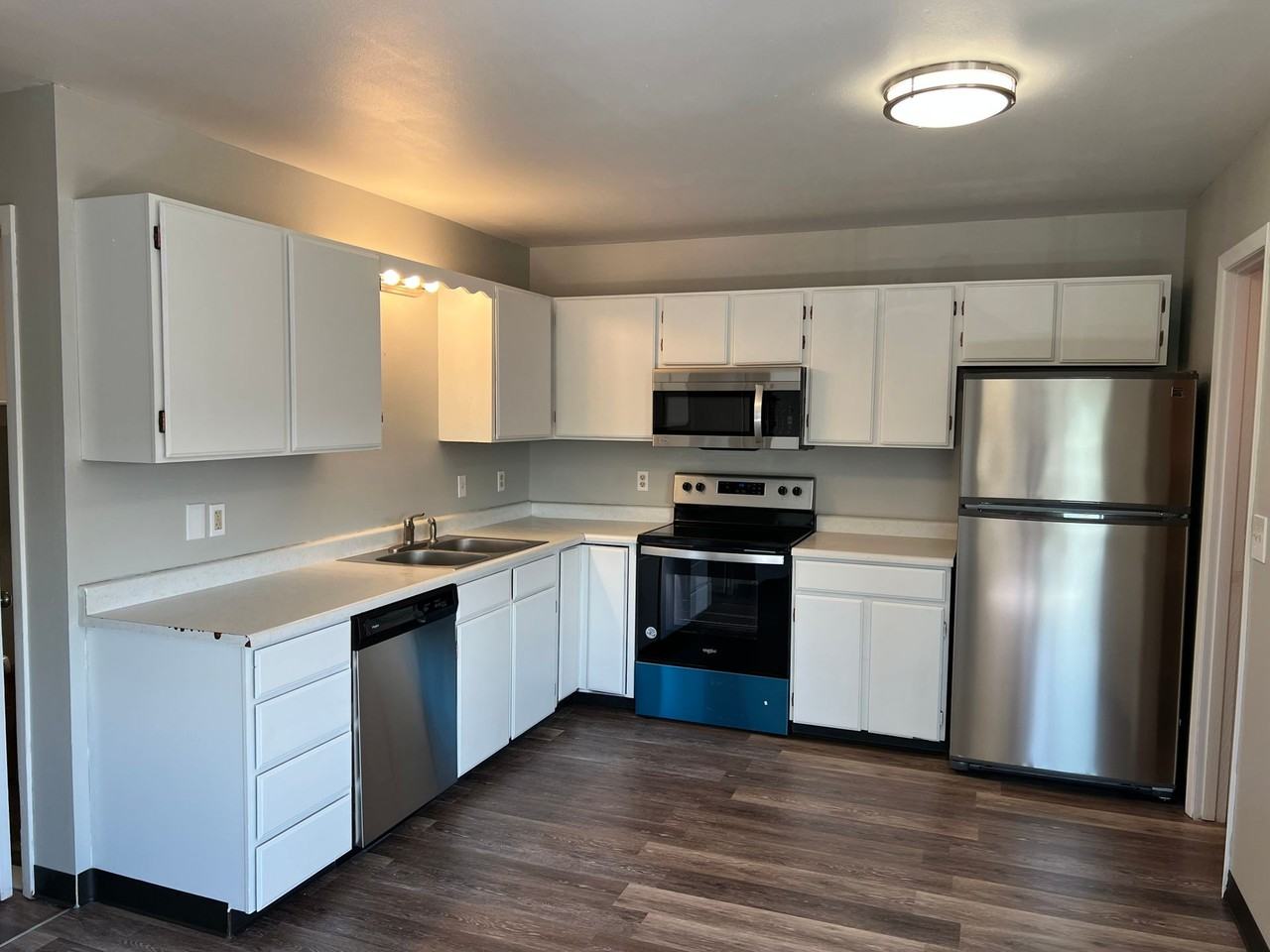 Redstone Group - Photo 4 of 7