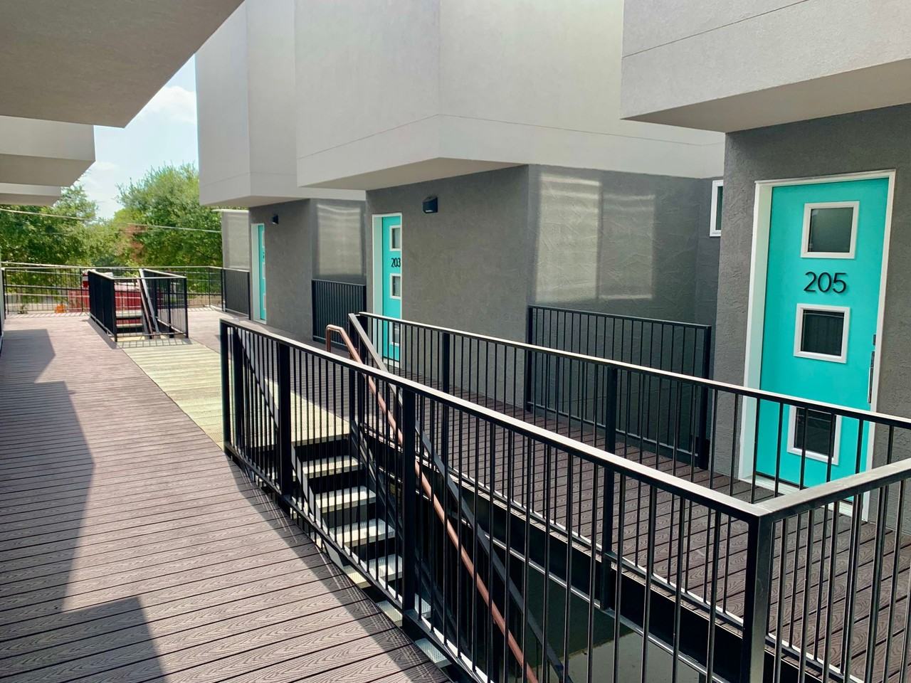 140 S Fredericksburg - Photo 2 of 5