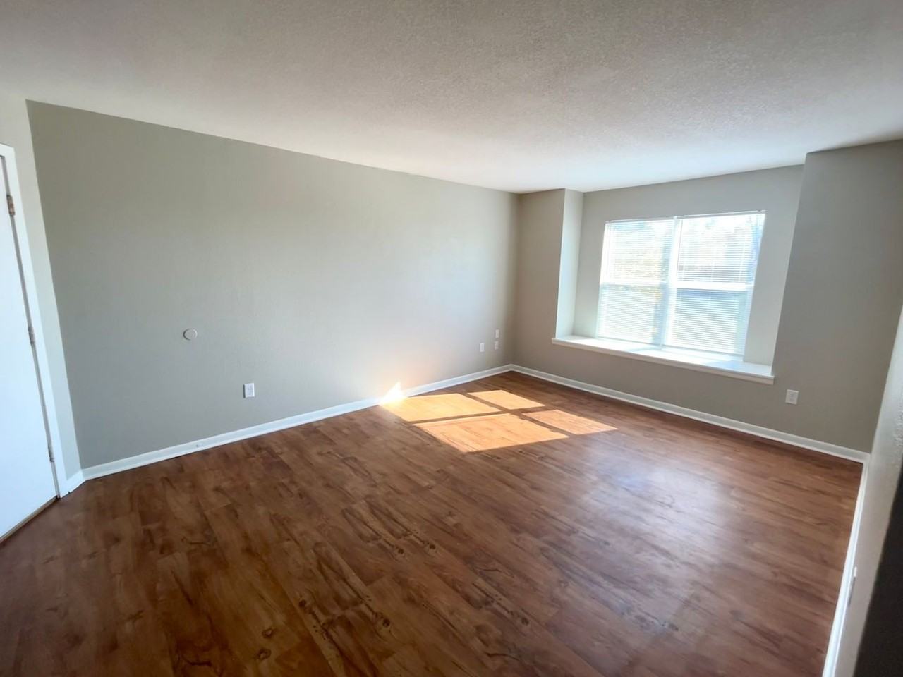 Cape View Apartments - Photo 3 of 13