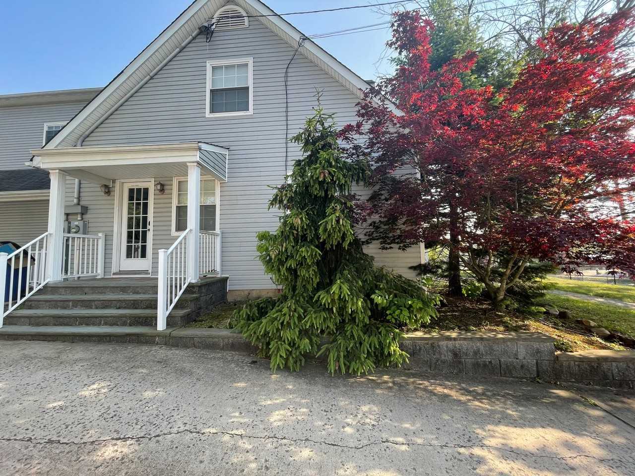 9 Riverview Avenue - Photo 3 of 38