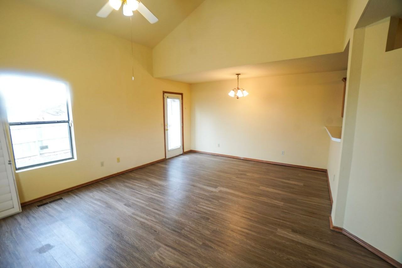 3318 Ridgecrest Cir - Photo 3 of 14
