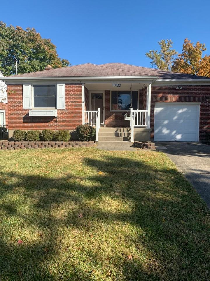 3842 Gatewood Ln - Photo 2 of 43