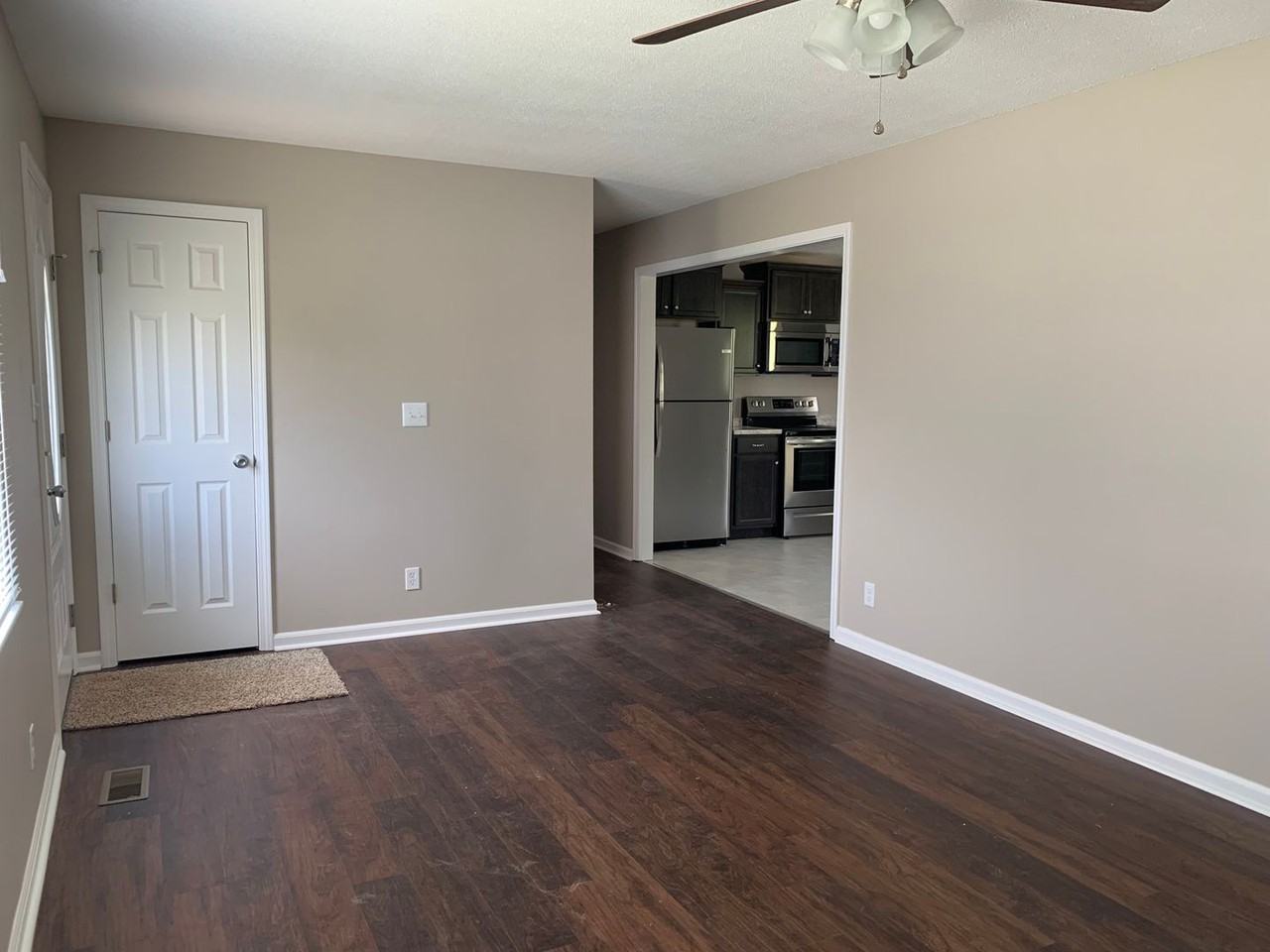 2732 Ann Dr - Photo 2 of 13