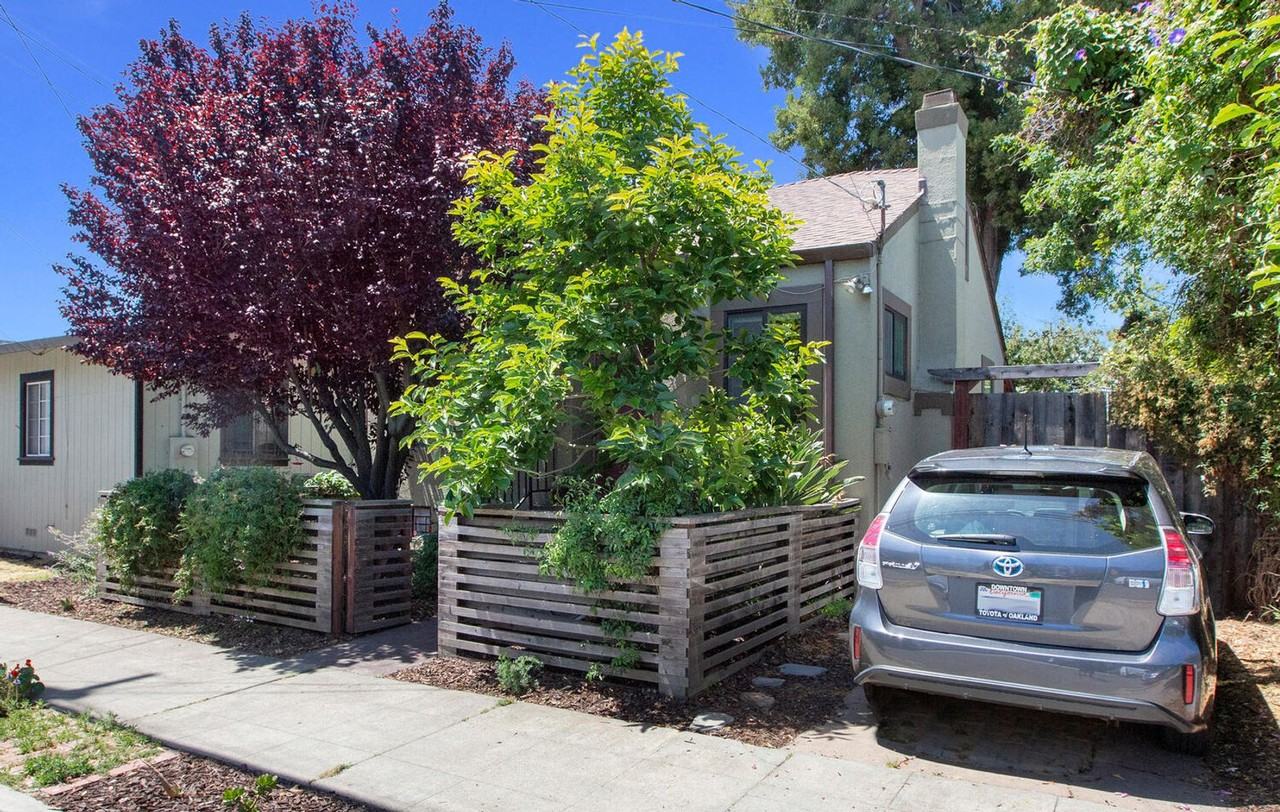 3329 Suter St - Photo 2 of 28