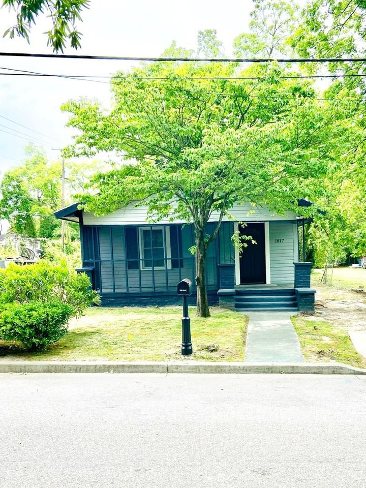 1817 Waverly St - Photo 2 of 15