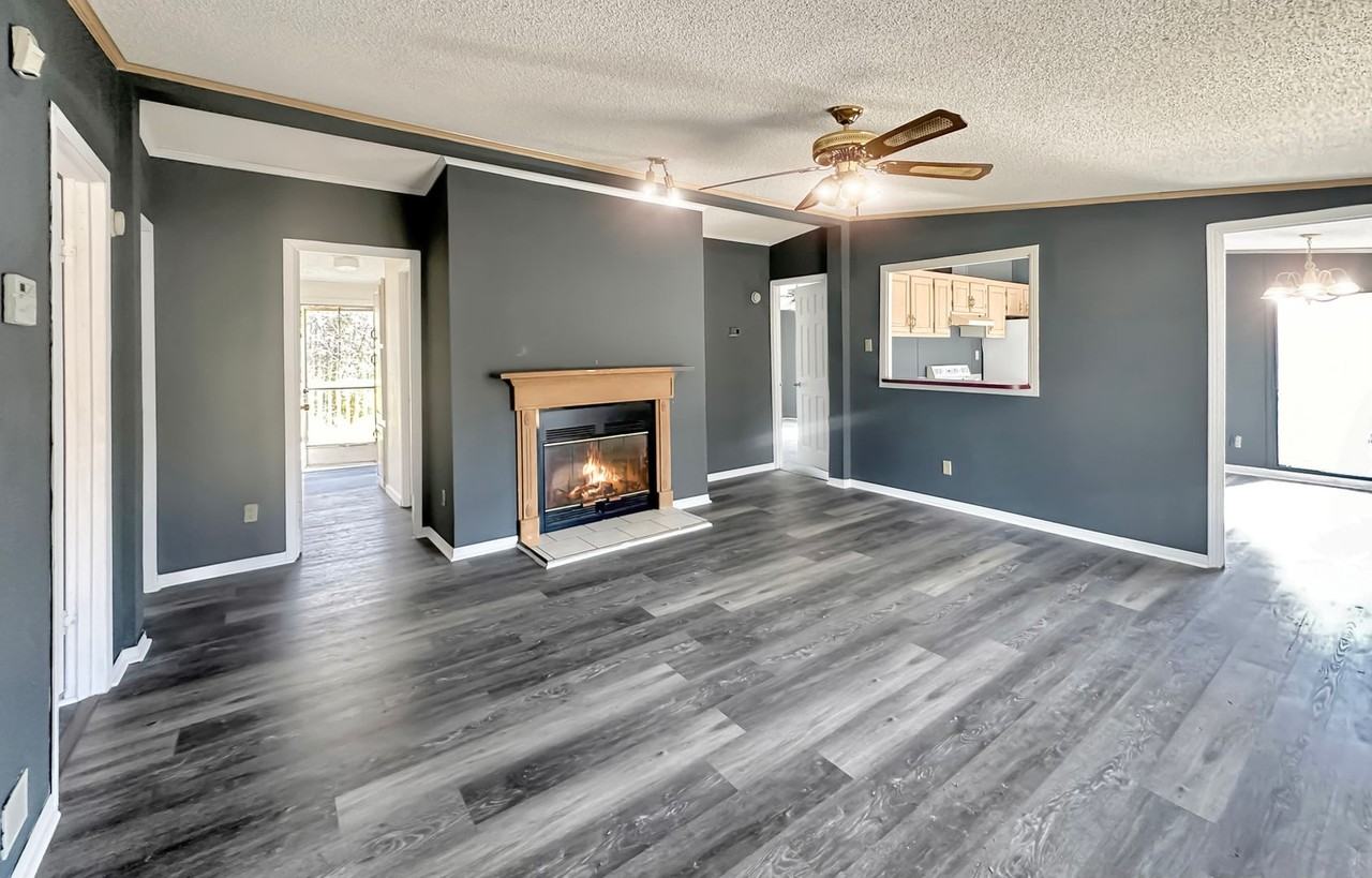 73 Paul Revere Ln - Photo 3 of 21