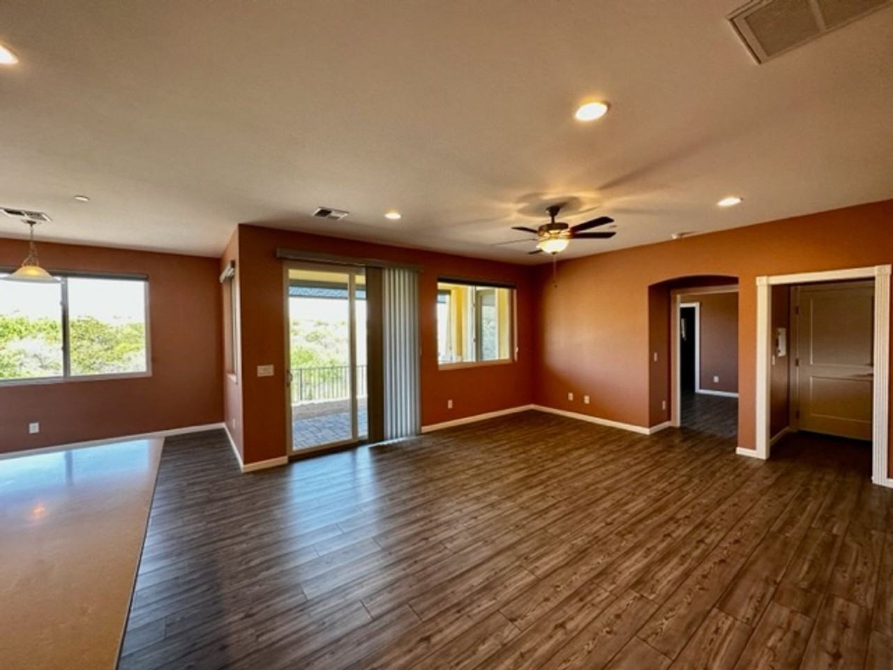 435 Kindra Heights Rd - Photo 3 of 20