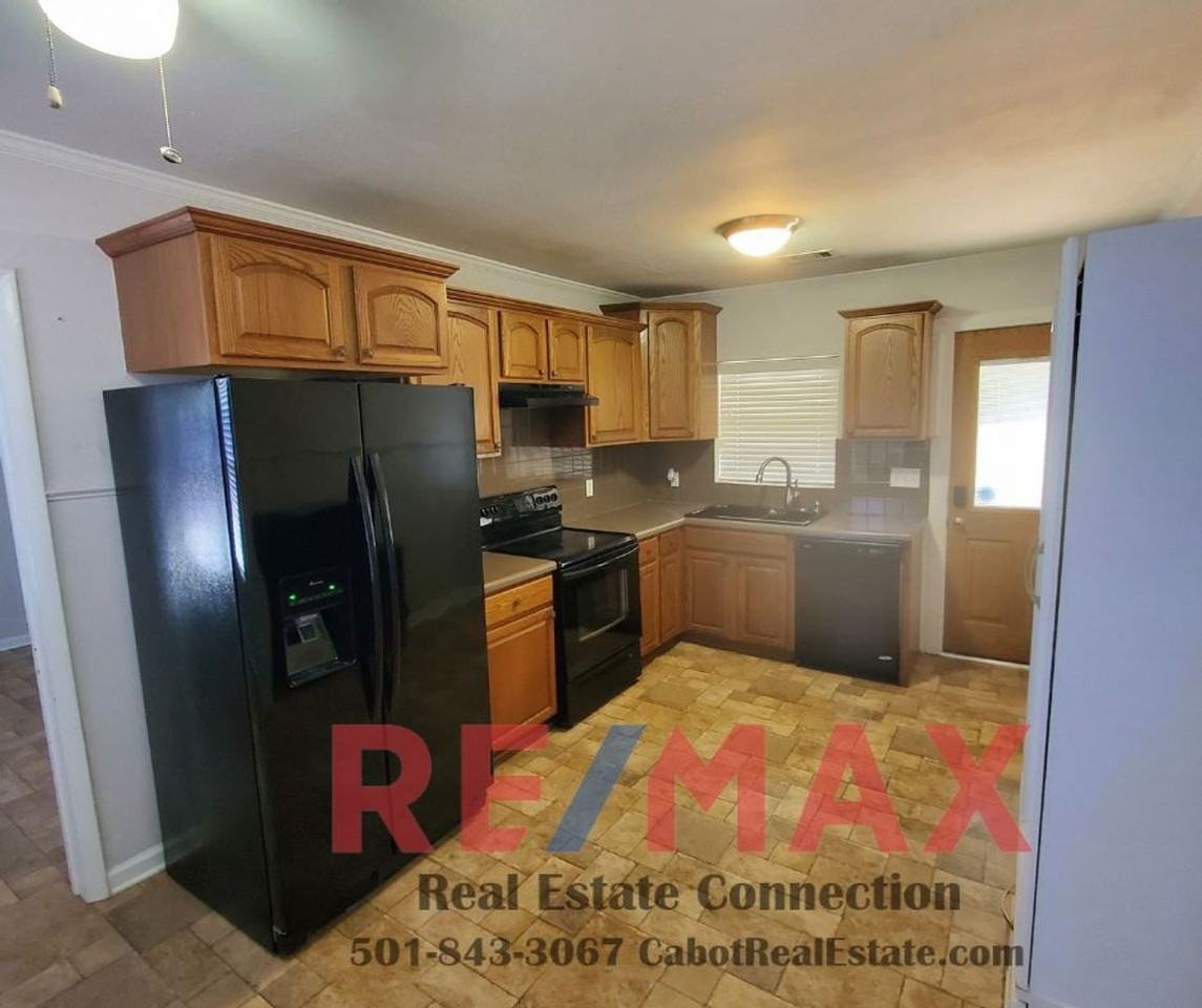 1701 S Pine St - Photo 5 of 12