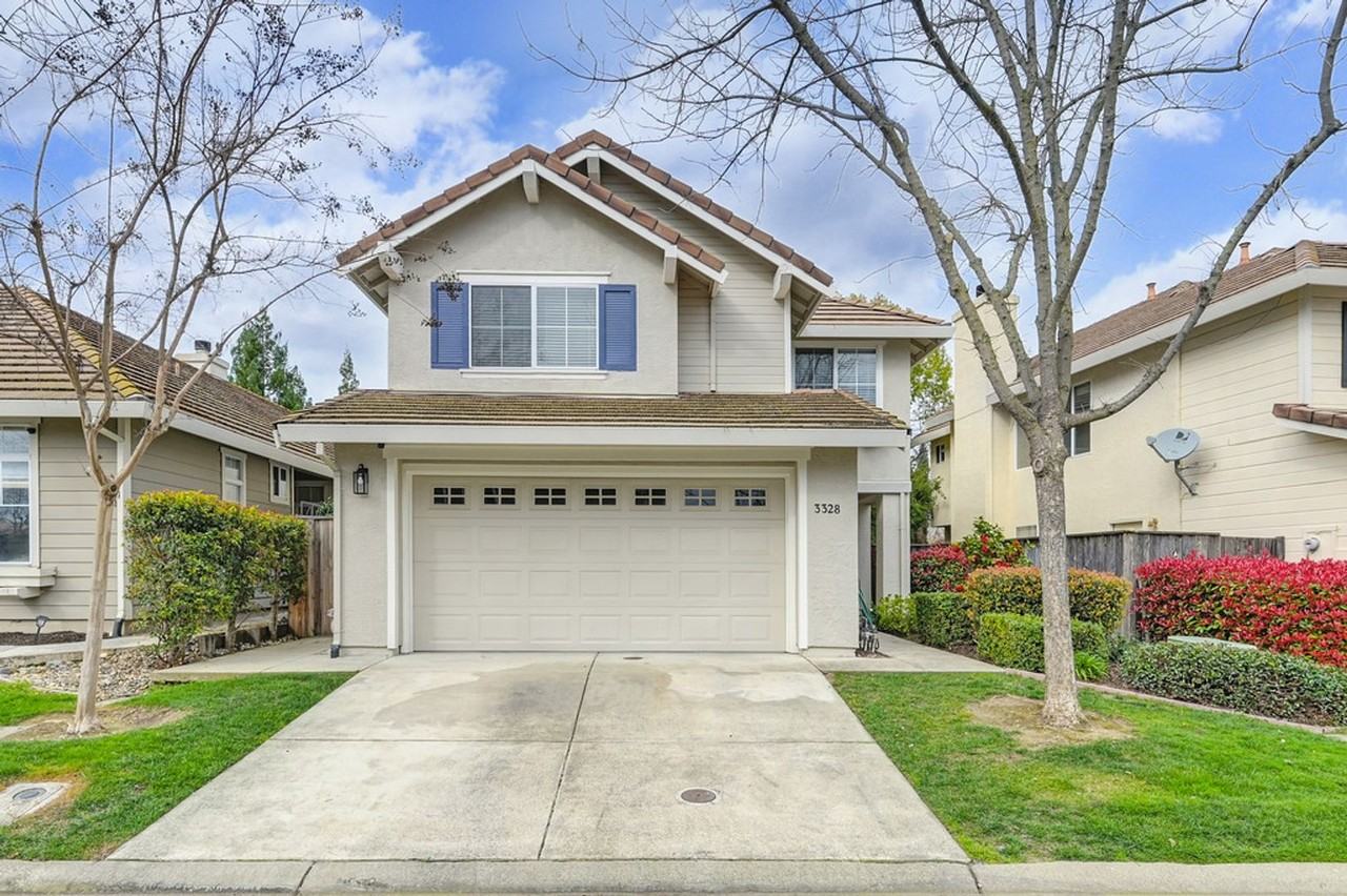 3328 Apollo Cir - Photo 3 of 37