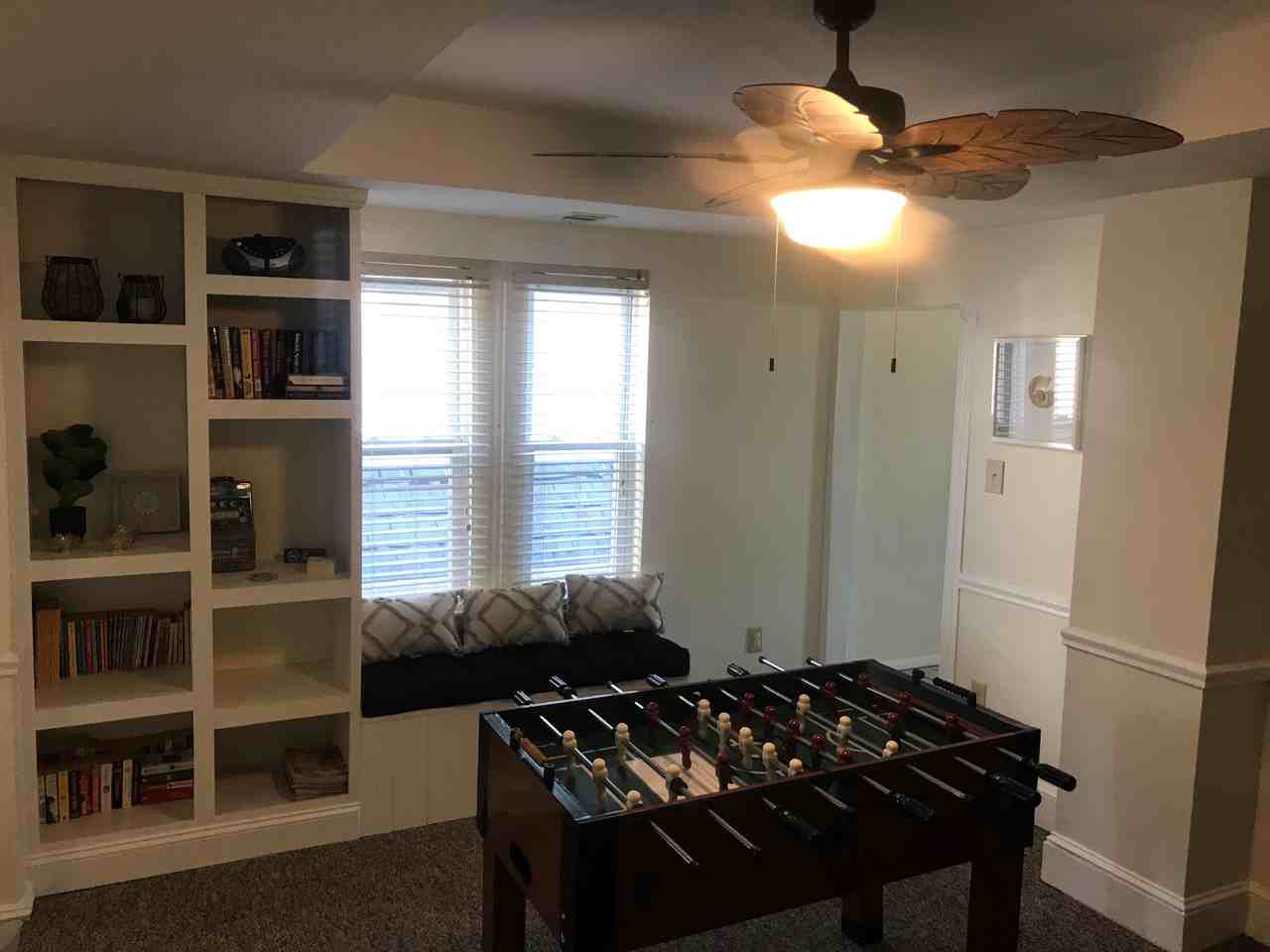 1025 Simpson Ave #1025B - Photo 5 of 21