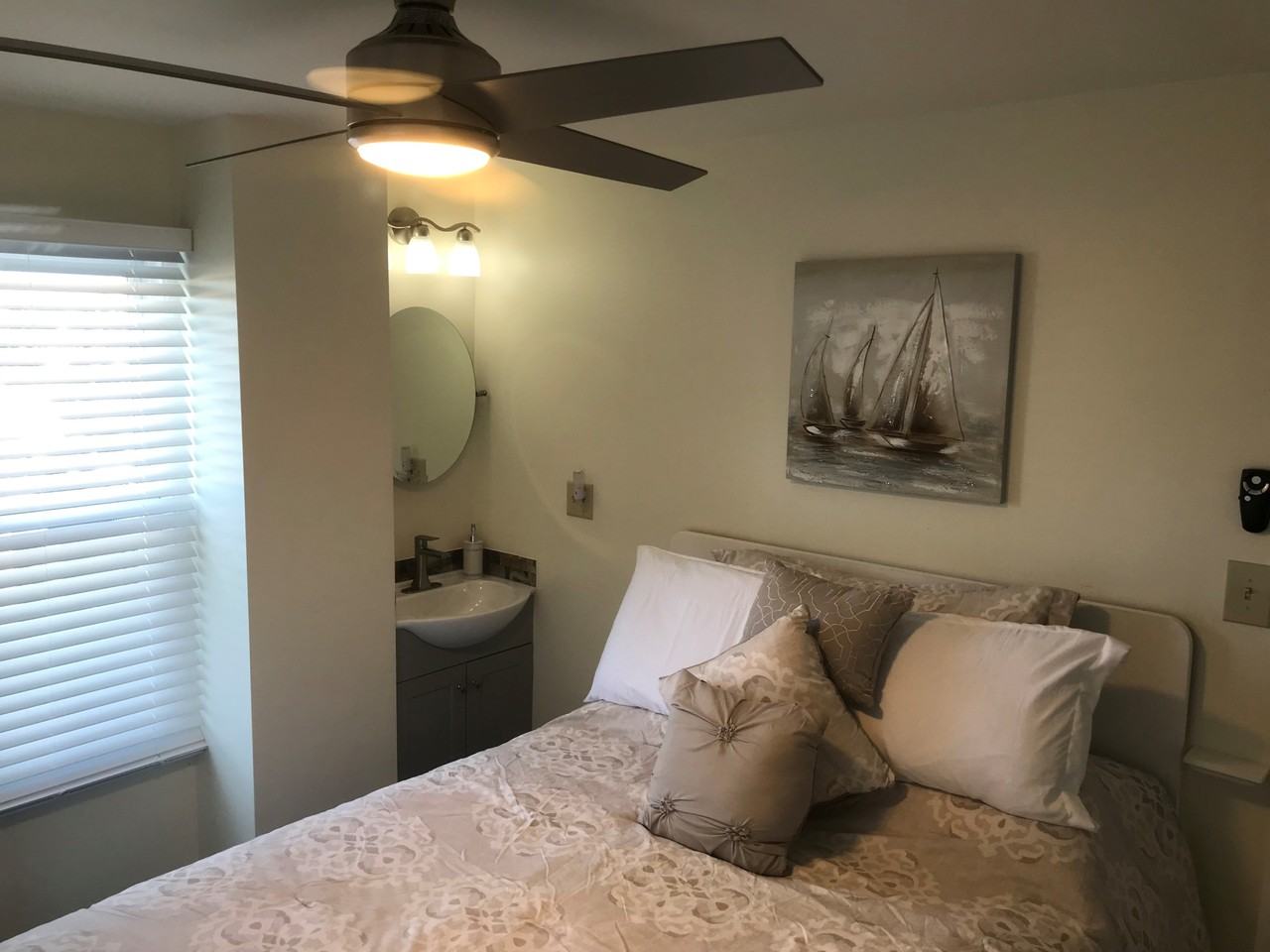 1025 Simpson Ave #1025B - Photo 7 of 21