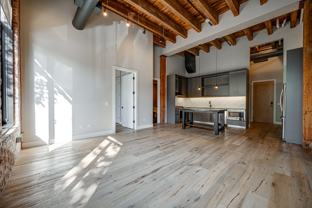 729 N Sangamon St #201 - Photo 1 of 1