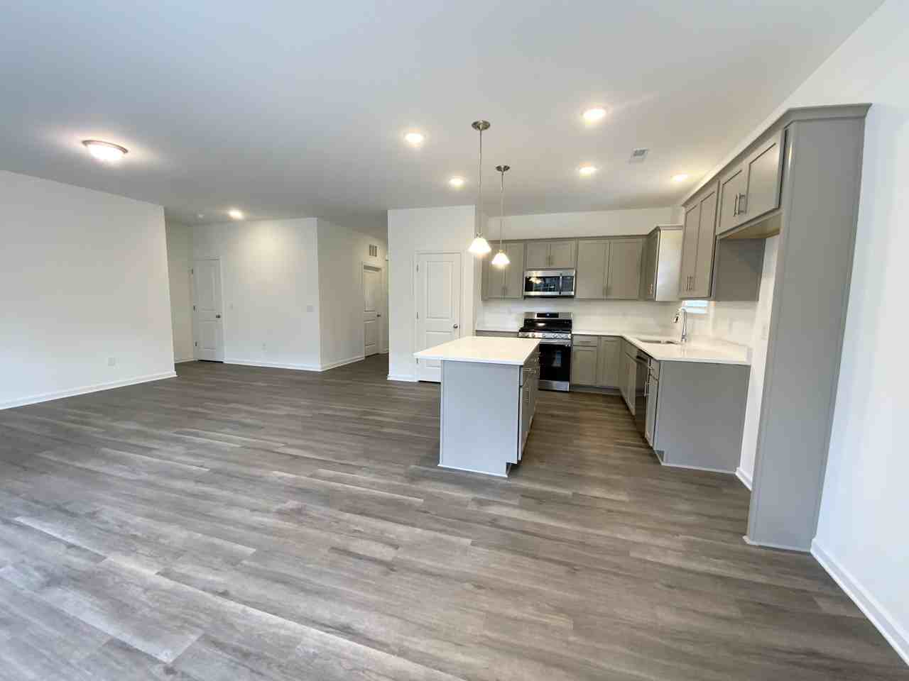 824 Sagemount St #NA - Photo 3 of 34