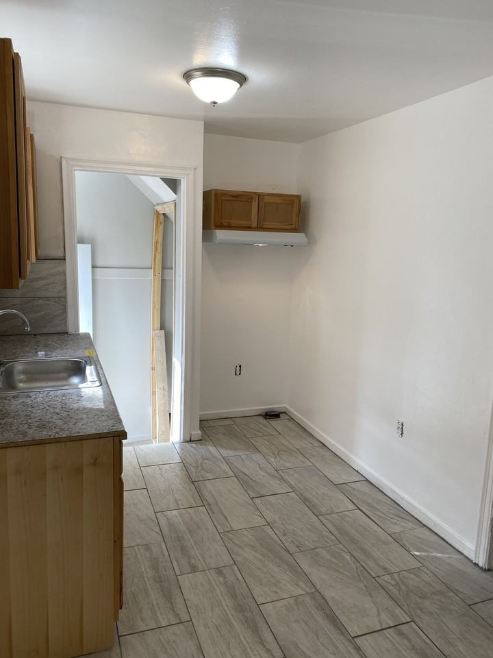 20263 Caldwell St #NA - Photo 3 of 19