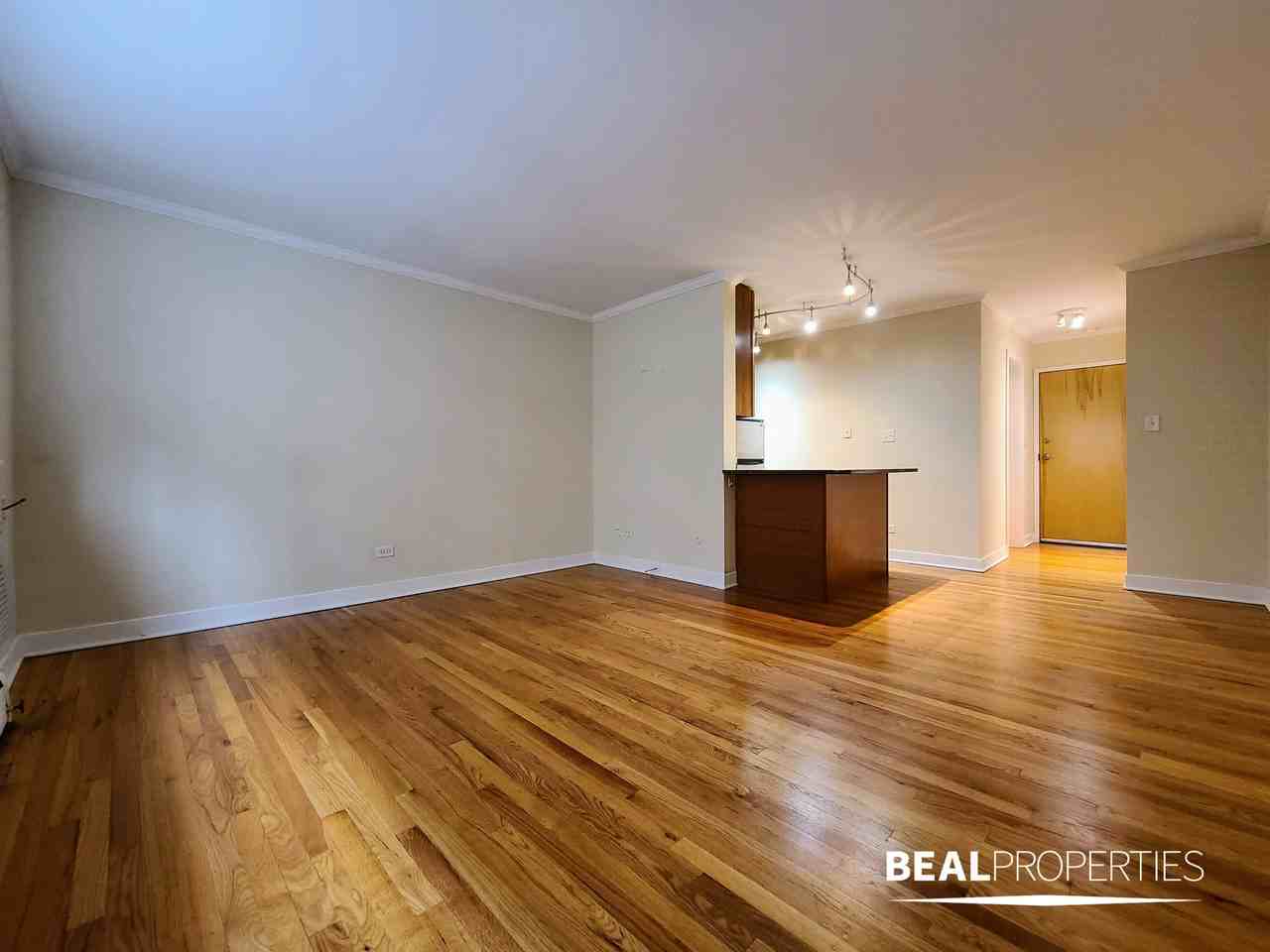 625 W Wrightwood Ave - Photo 2 of 13