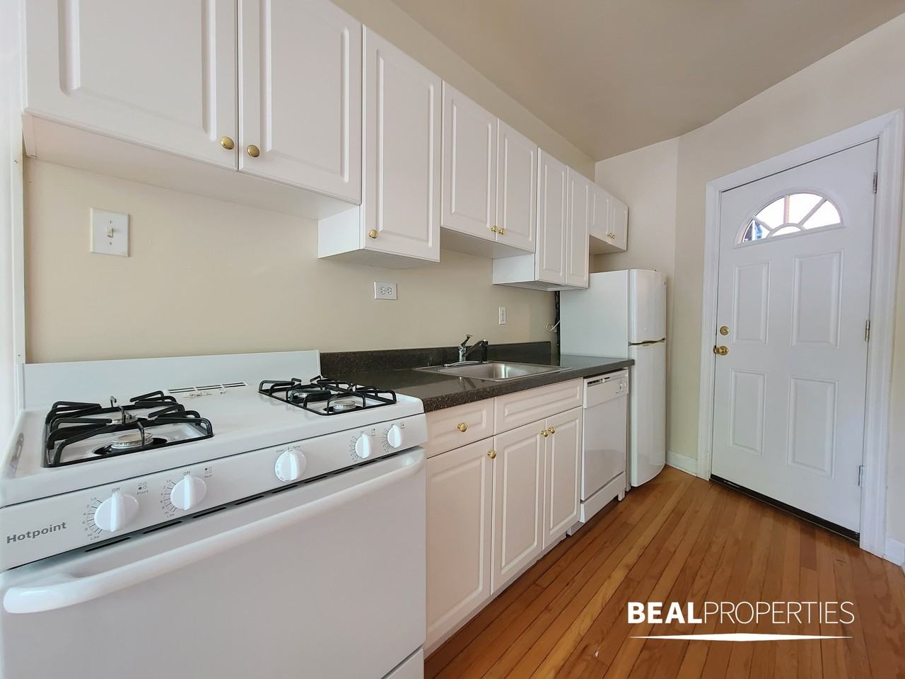 1201 W Wellington Ave - Photo 2 of 10