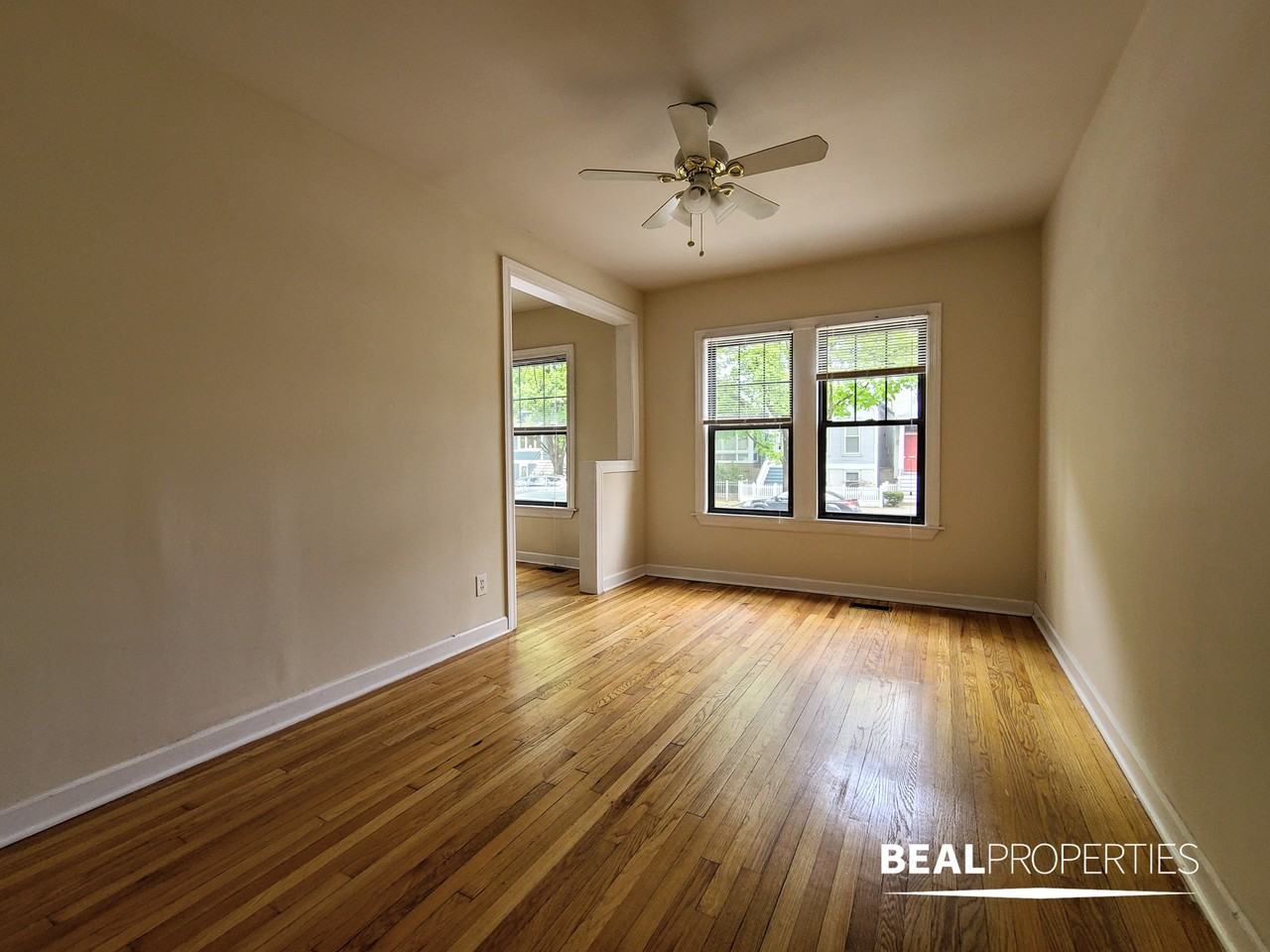 1201 W Wellington Ave - Photo 6 of 10