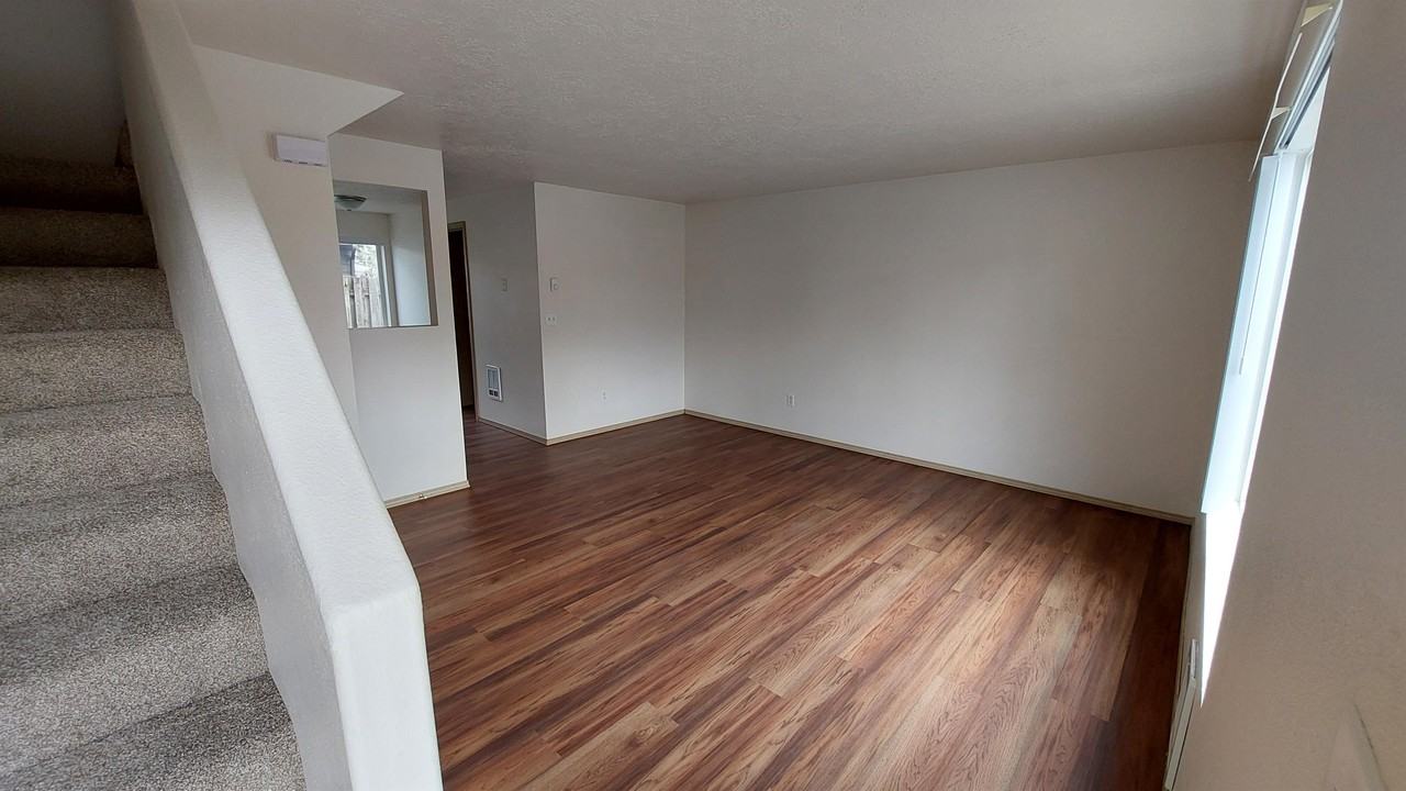 160 N 7th St #160 - Photo 3 of 31