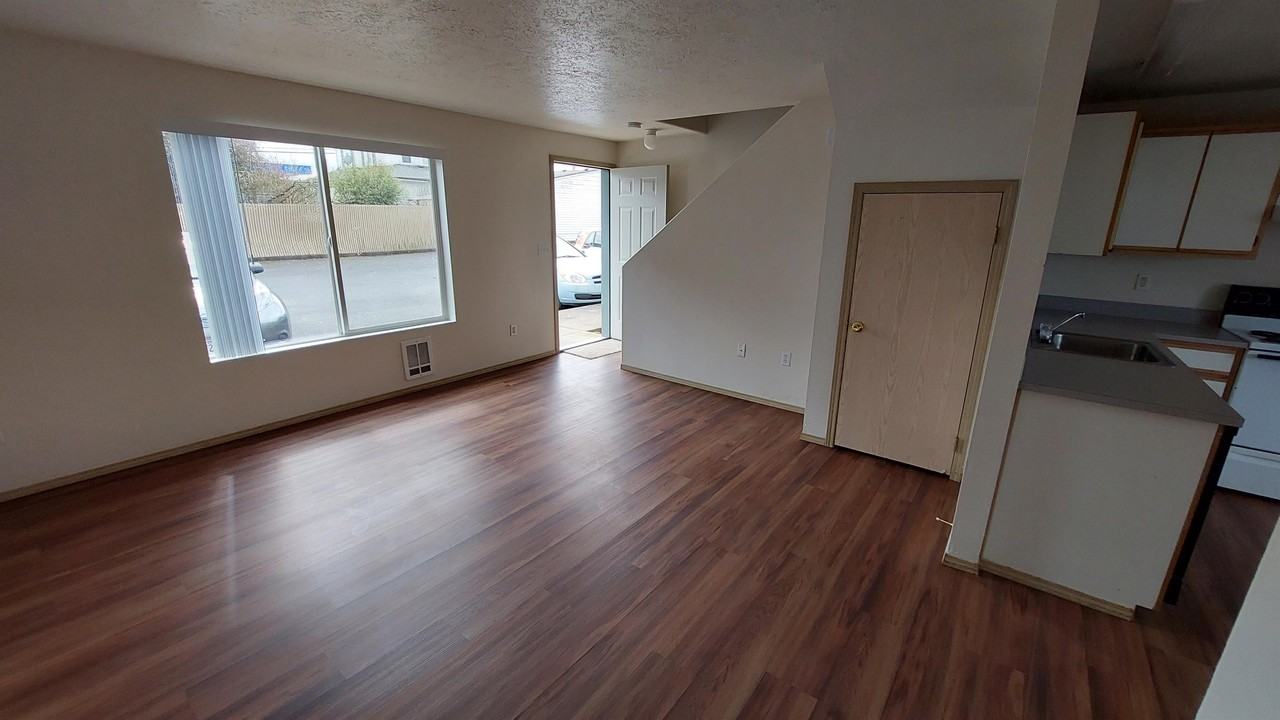 160 N 7th St #160 - Photo 7 of 31