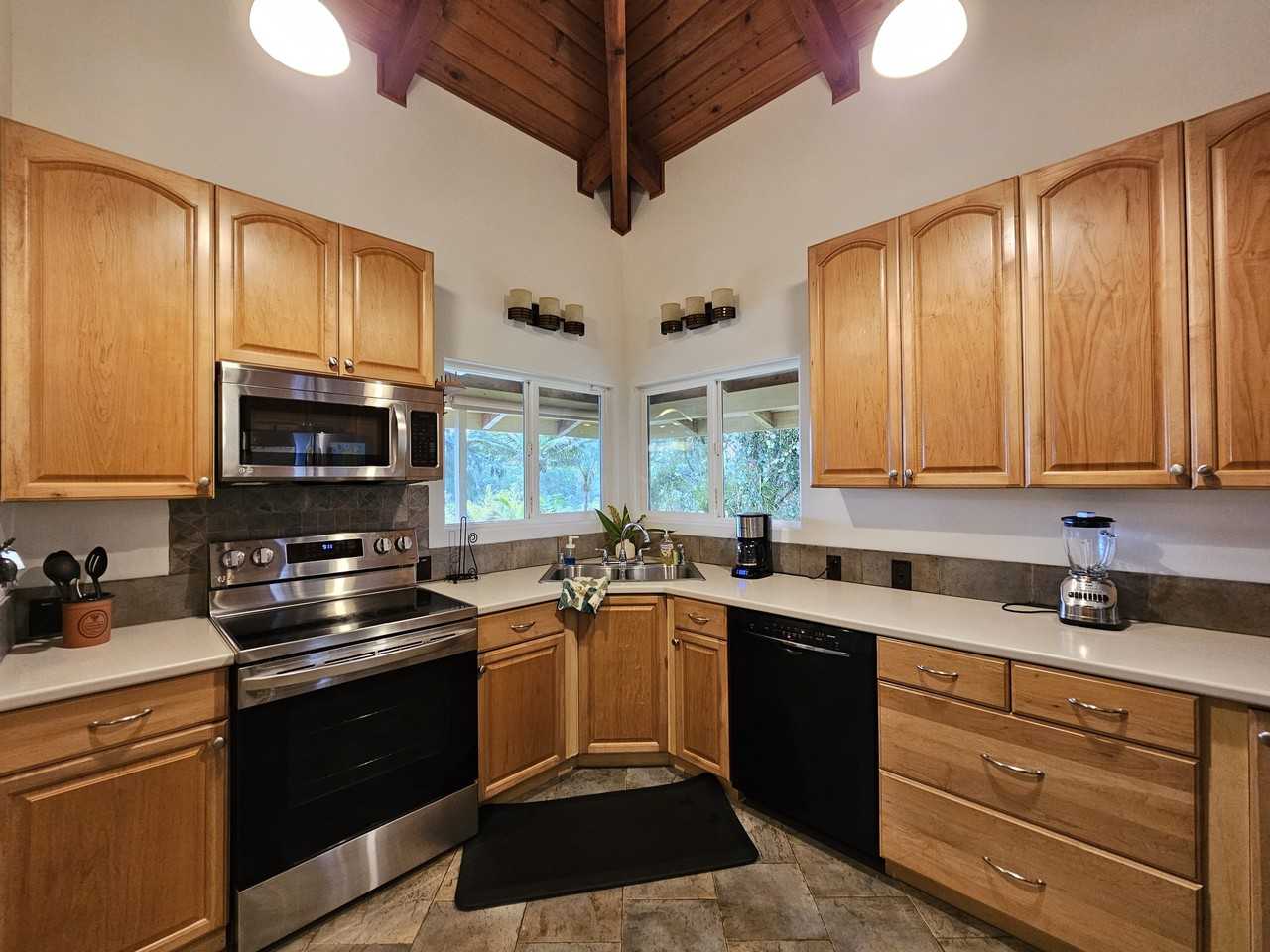 15-1551 Lokelani Avenue #1 - Photo 6 of 22