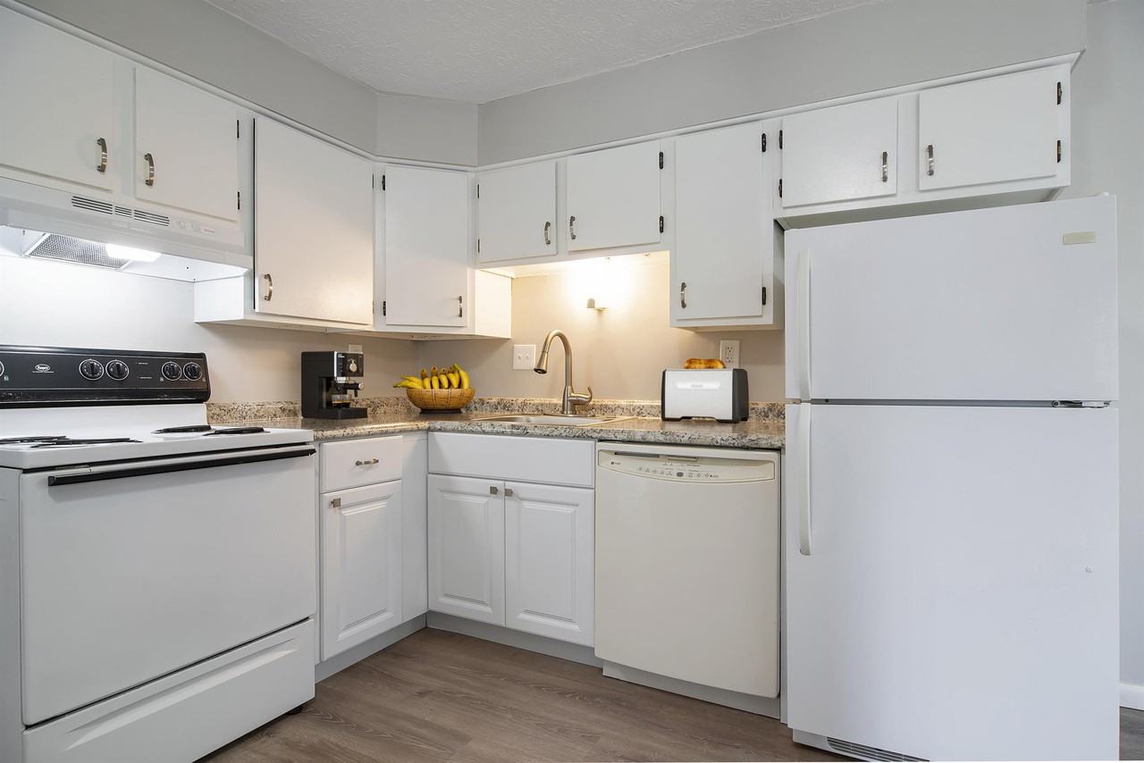 3151 Harry Lee Ln #1 - Photo 3 of 9