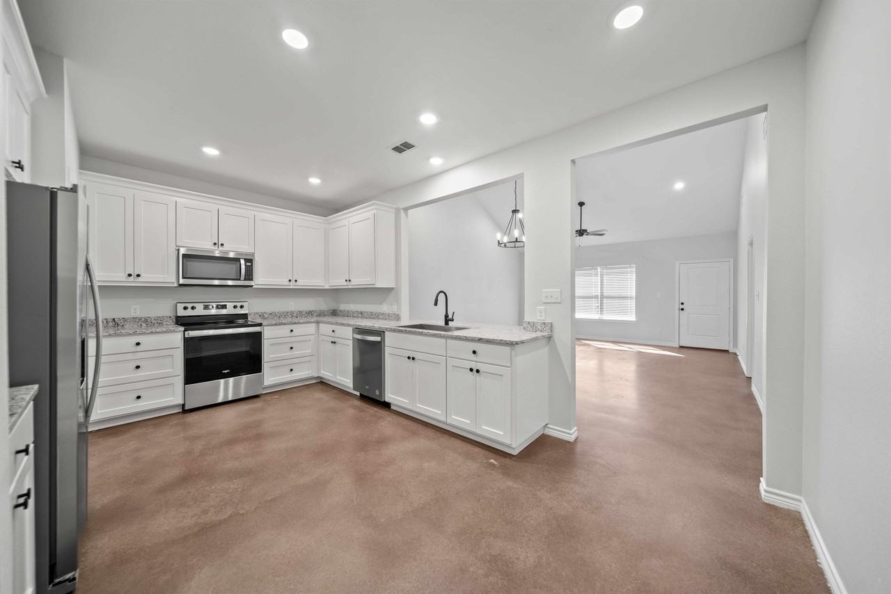 12750 12750 County Road 1254unit 0 #0 - Photo 3 of 19