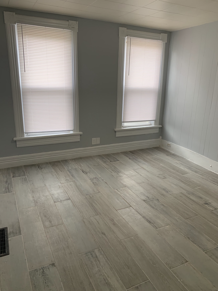 127 South Horton Street #127-1-2 - Photo 4 of 11