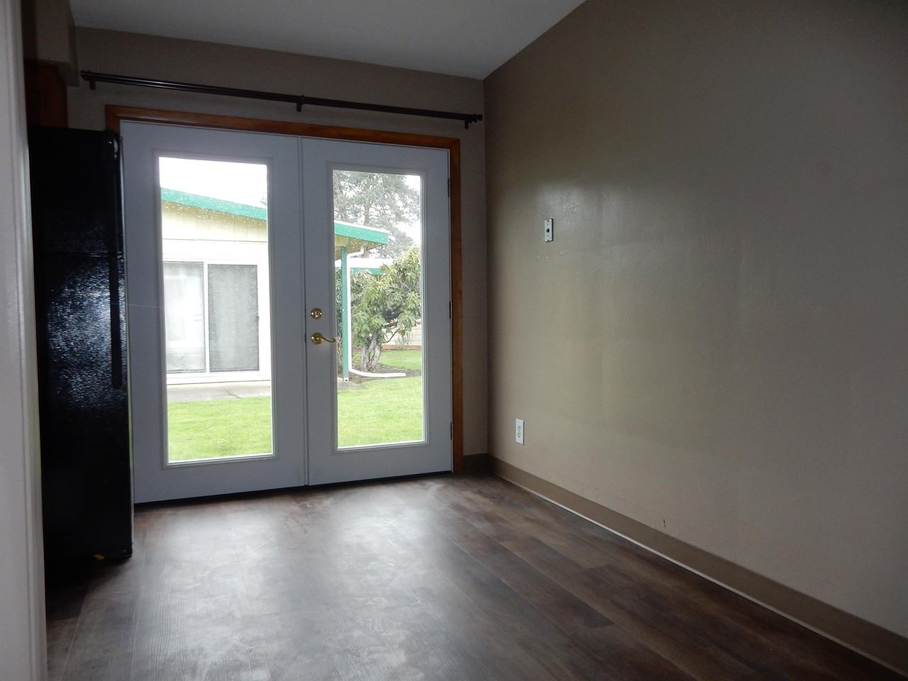 1072 Clearview Ave Ne #1072 - Photo 6 of 16