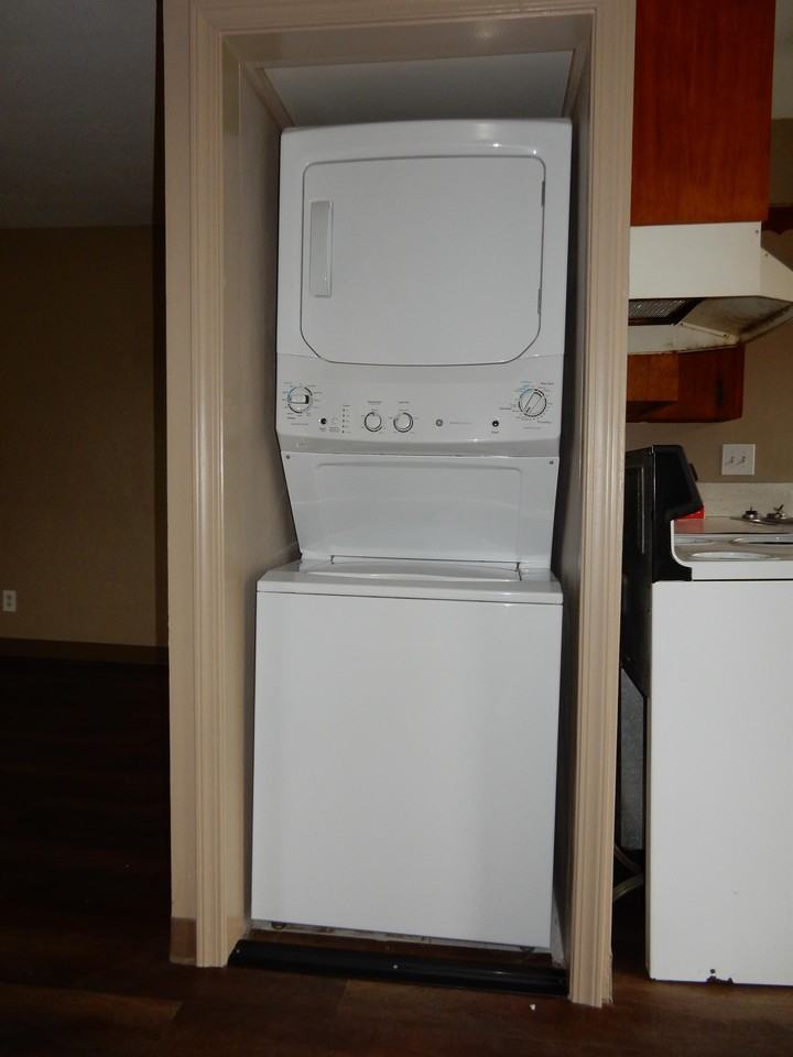 1072 Clearview Ave Ne #1072 - Photo 7 of 16