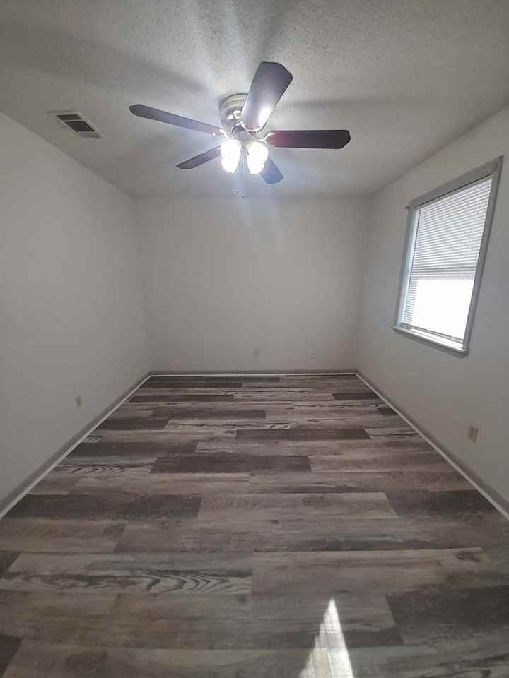 1 Meredith Ct #G - Photo 3 of 15