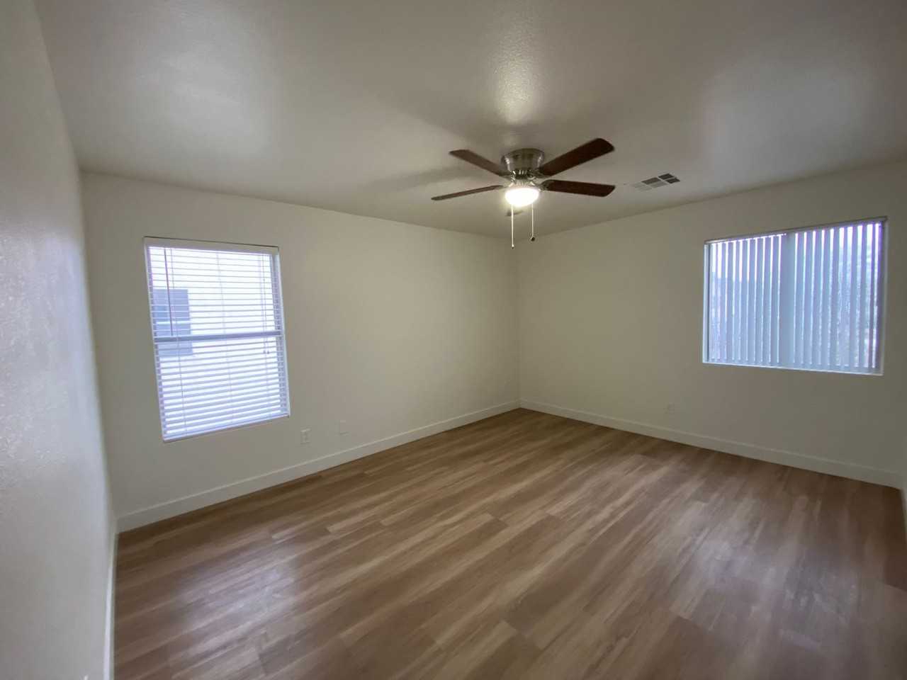 708 Salt Flats Cir - Photo 6 of 12