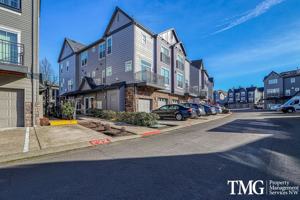 featured image of 10757 Ne Red Wing Way #101