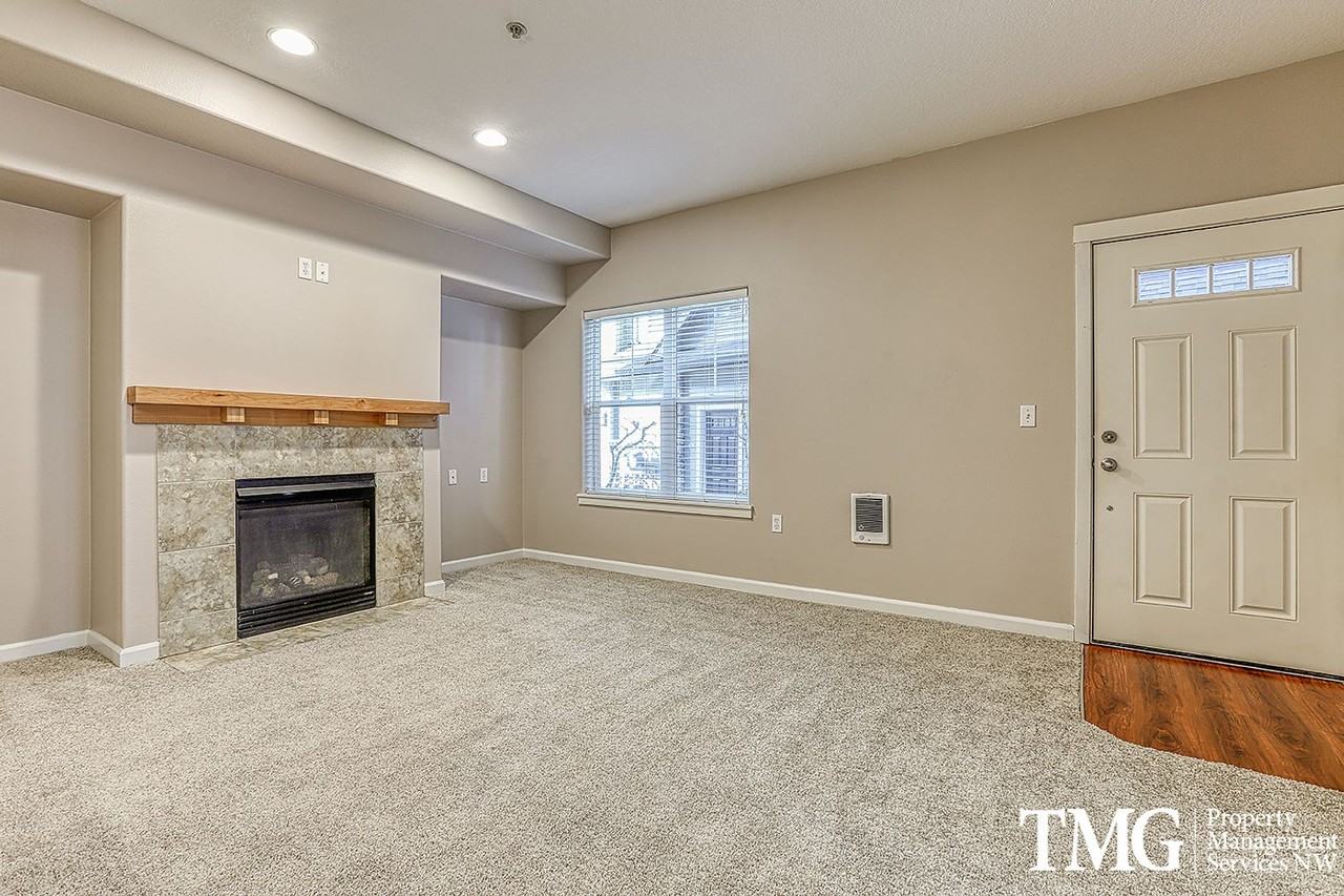 10757 Ne Red Wing Way #101 - Photo 4 of 23