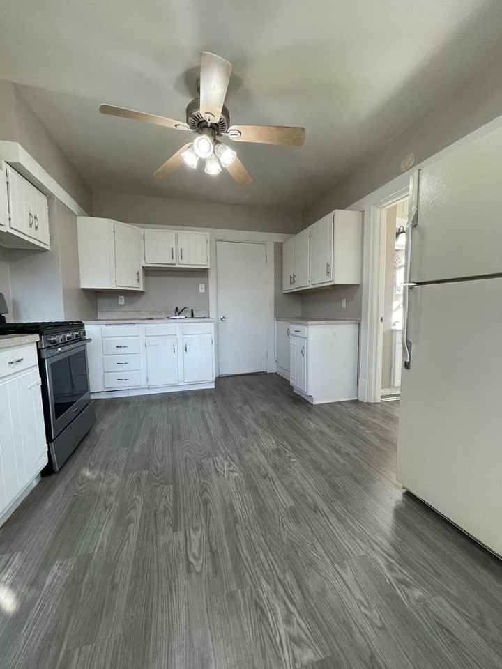 1001-1001 1/2 Randolph St. - Photo 2 of 15