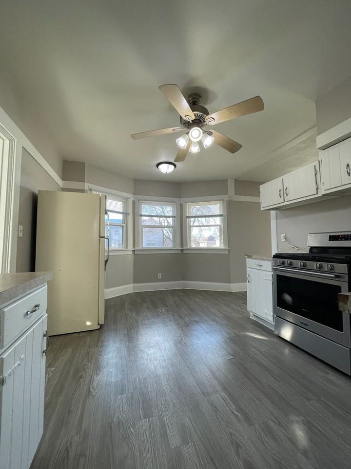 1001-1001 1/2 Randolph St. - Photo 3 of 15