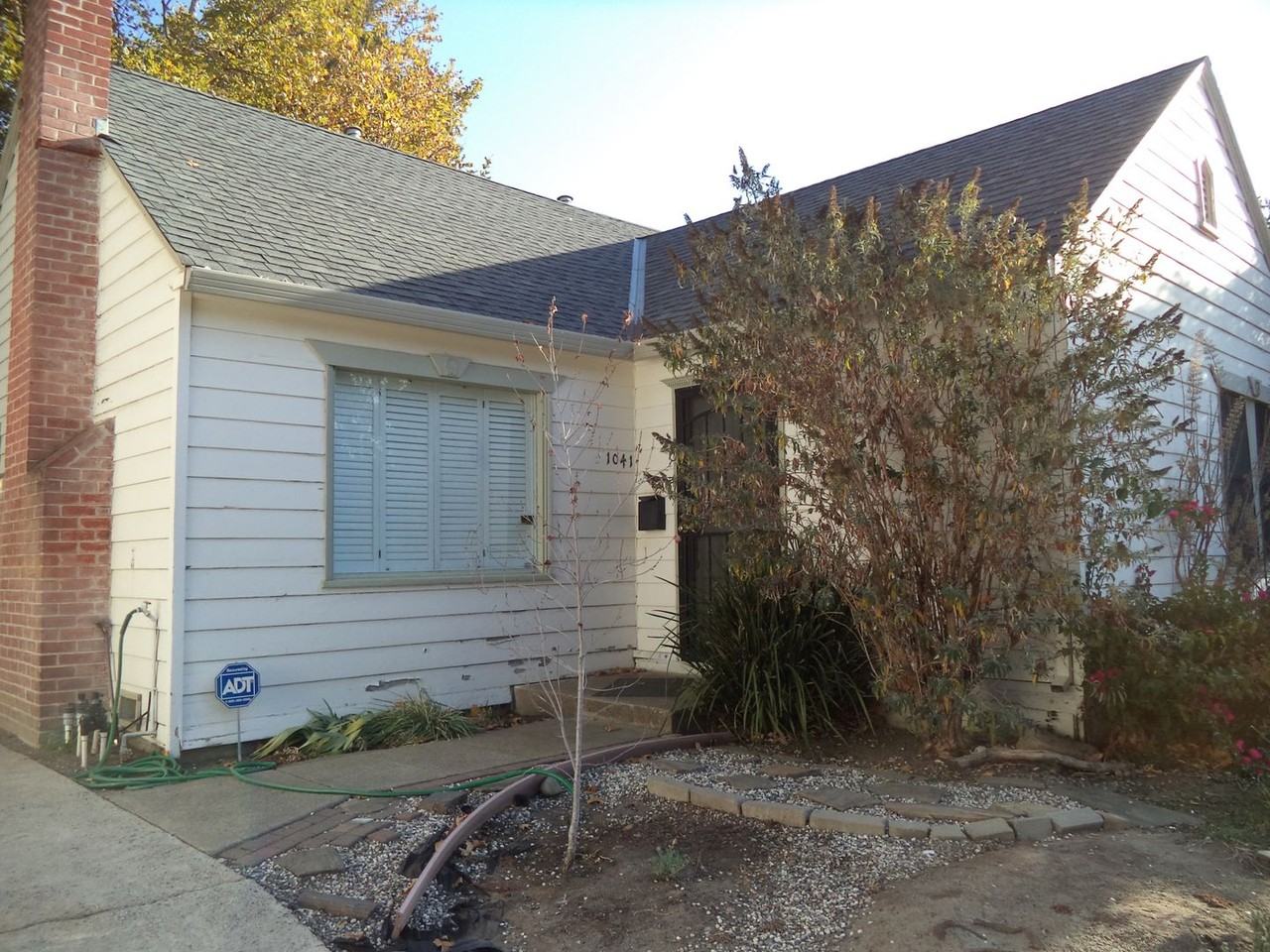 1041 Fremont Way - Photo 2 of 10