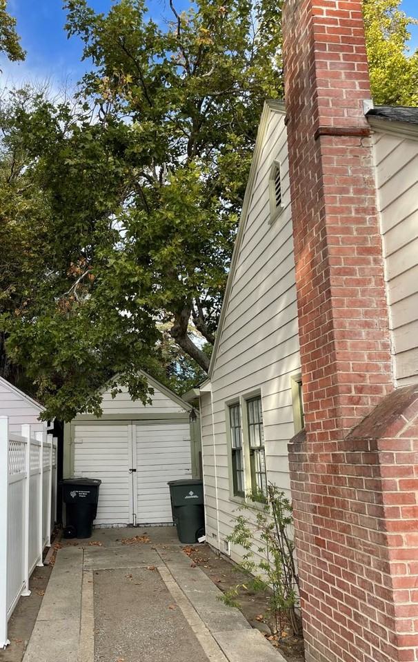 1041 Fremont Way - Photo 3 of 10