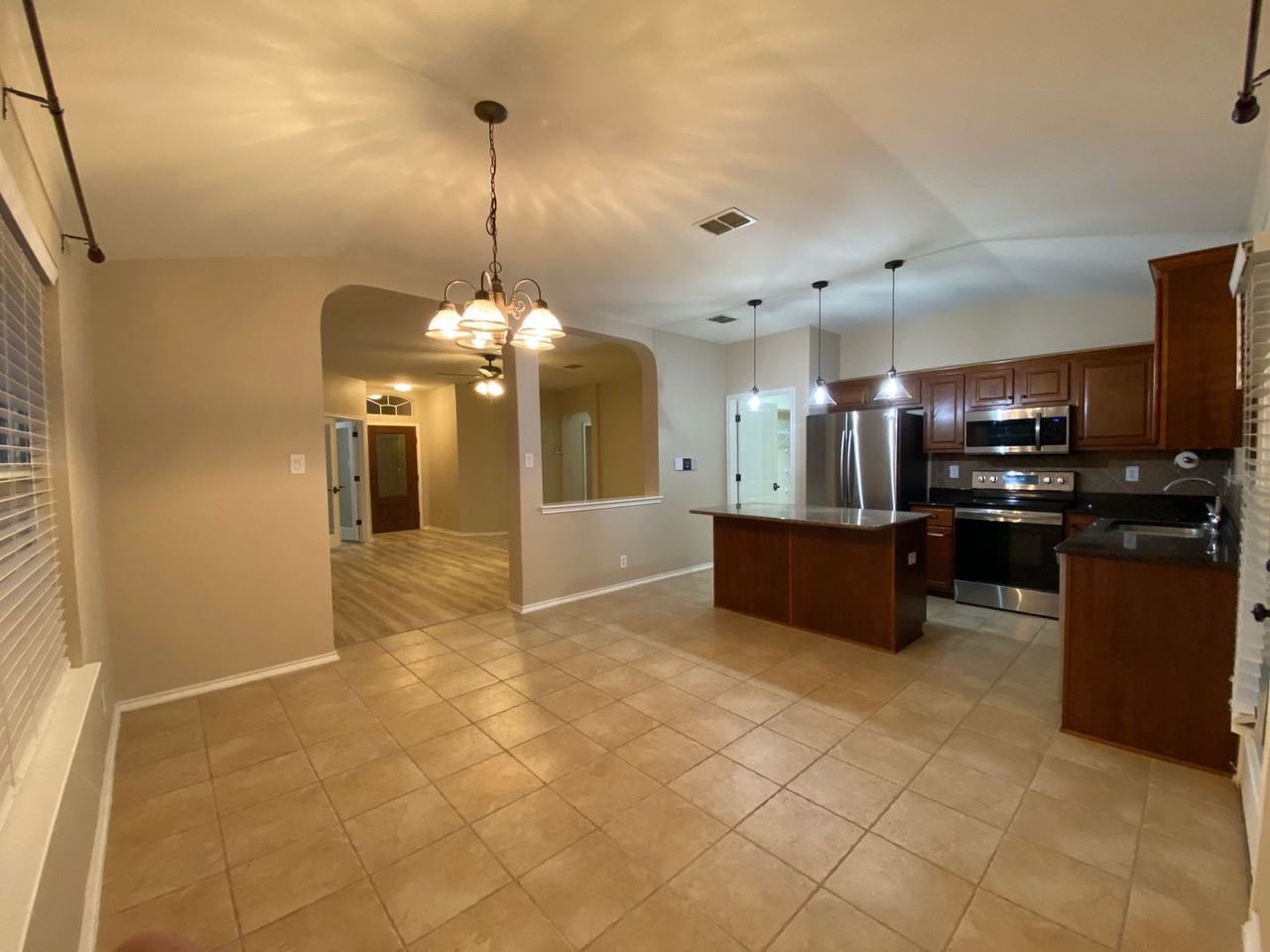 8935 Liberty Vw - Photo 7 of 32