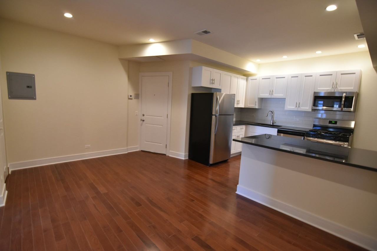 3230-3238 N. CLARK - Photo 6 of 33