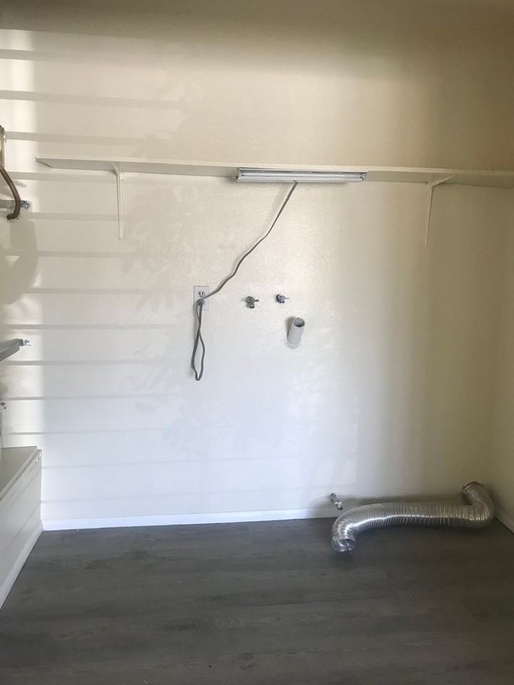 12553 Pascal Ave - Photo 5 of 27