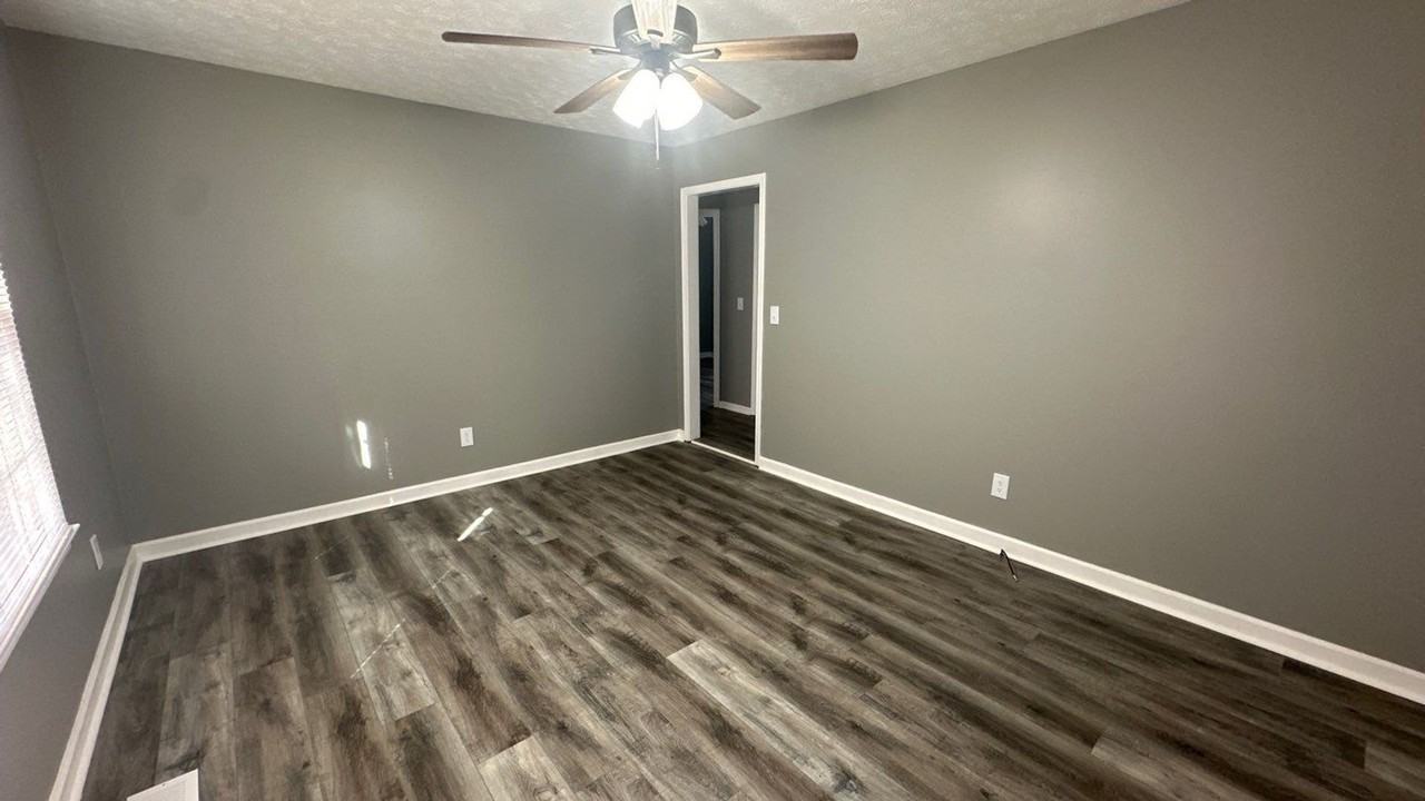 111 Oliver Street - Photo 3 of 16