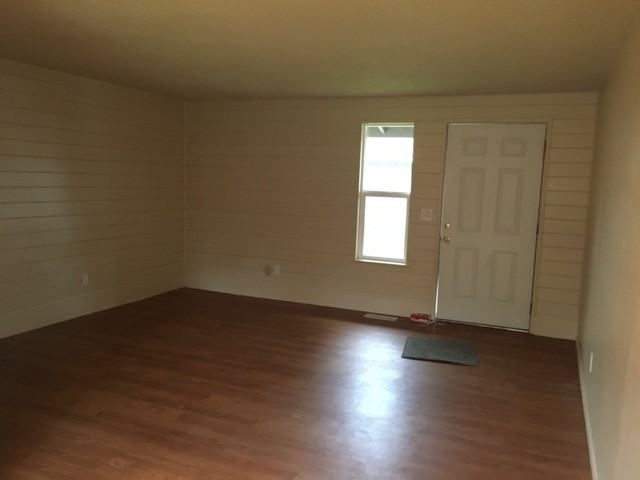 1318 S Ivy St - Photo 6 of 9