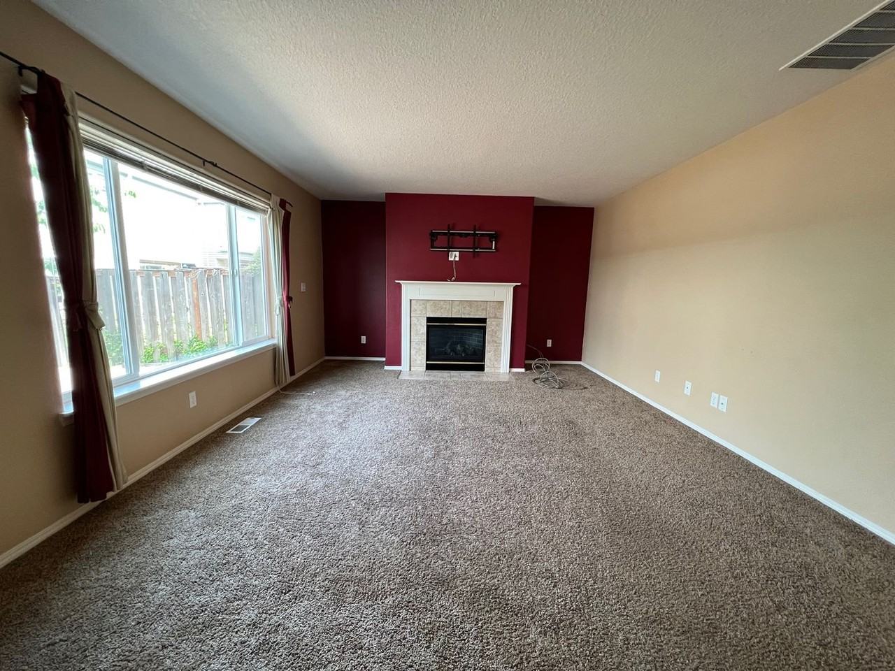 16895 Nw Oak Creek Dr - Photo 2 of 16