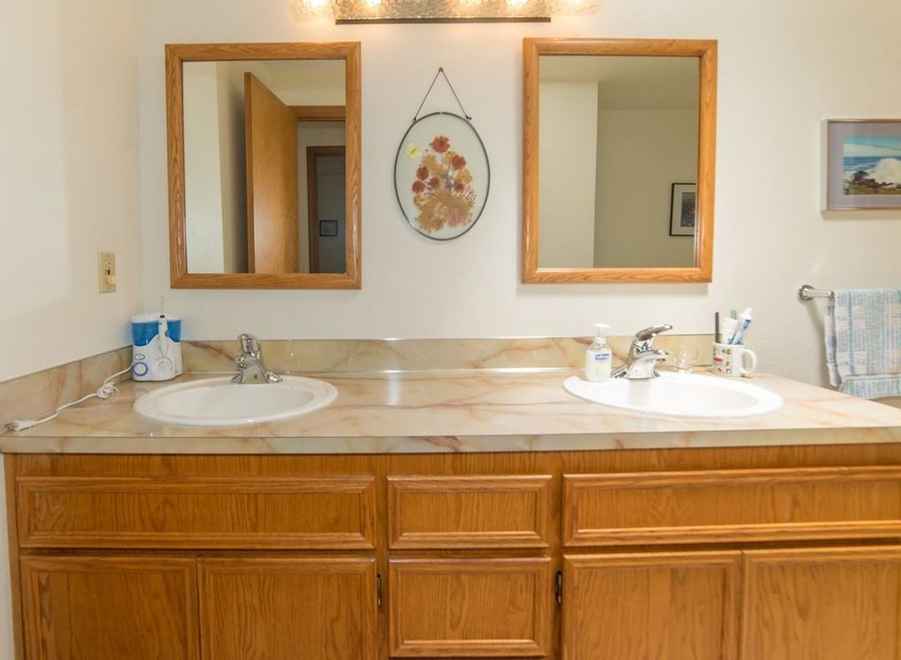 1981 Margaret St - Photo 7 of 16