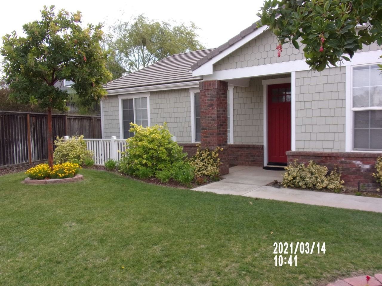 1574 Solomon View Rd - Photo 2 of 32