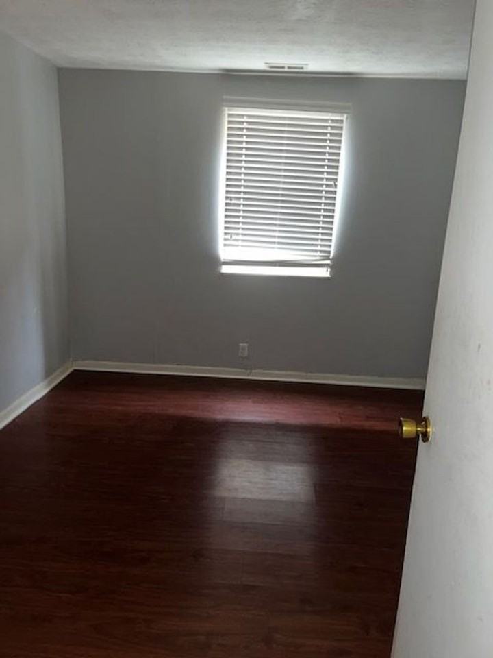 1517 Washington Apartments in East End, Charleston, WV 25311 Zumper